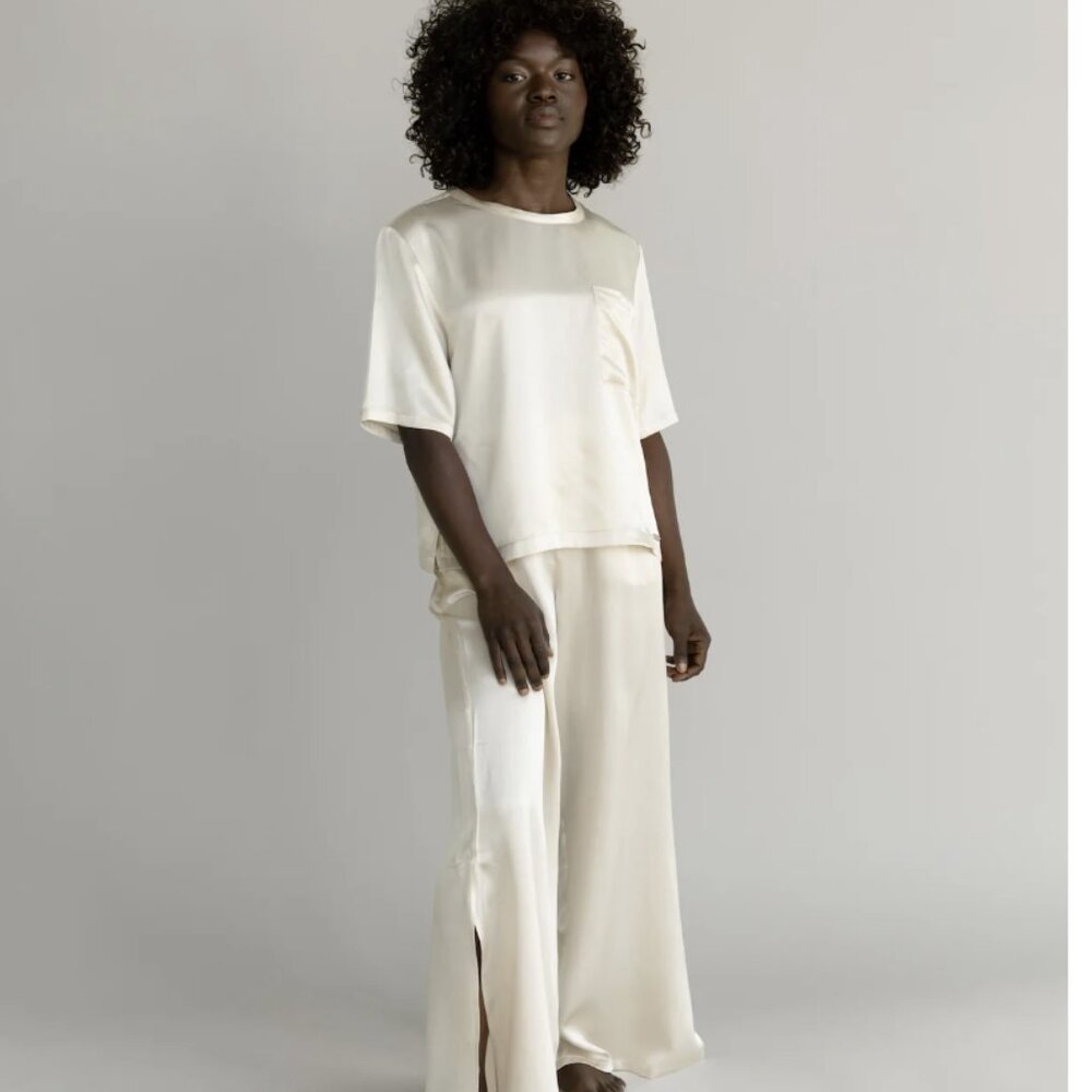 Cozy Earth 2pc Serenity Silk Scoop Neck & Wide Leg Pant Set in Champagne - NEW